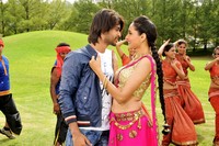 Mirchi Lanti Kurradu Stills